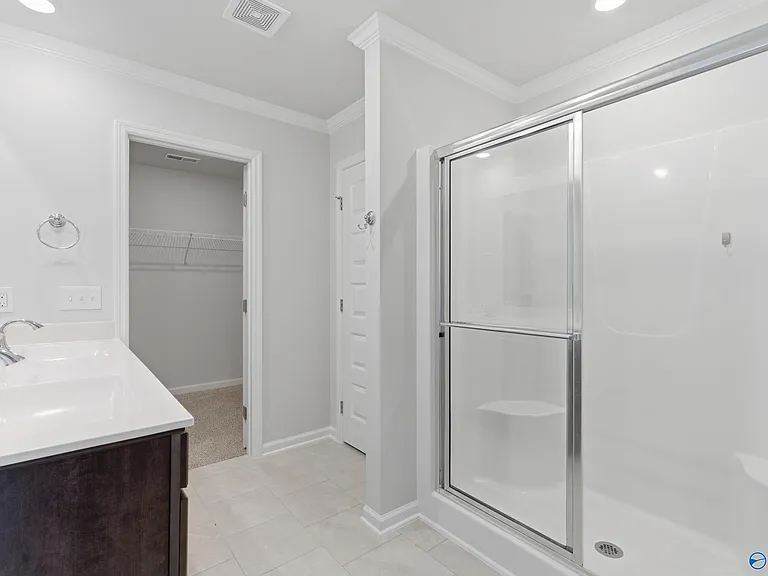 212 Paladin St — Photo 9