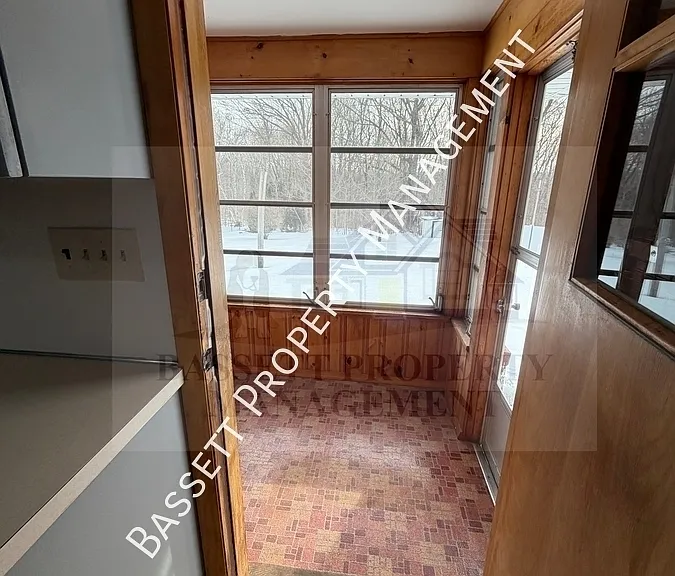 45 Corrigan Ave — Photo 9