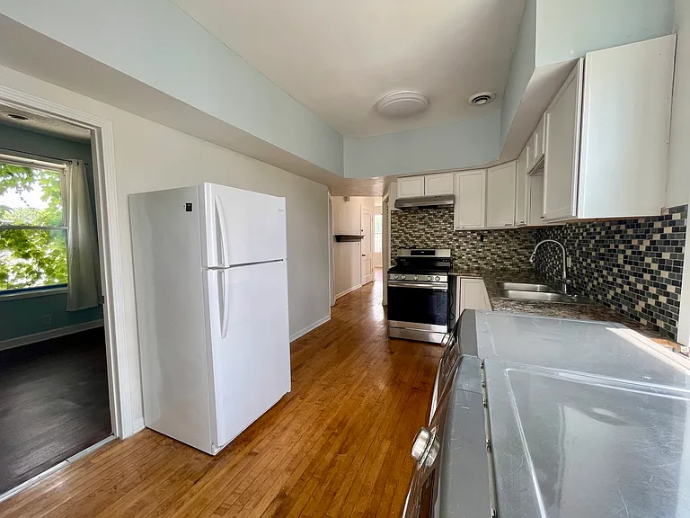 1408 Kenilworth Ave #3 — Photo 8