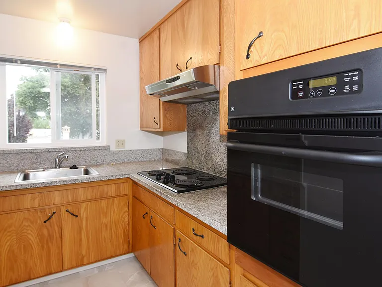 414 Cornell Ave #2 — Photo 1