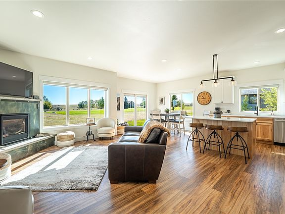 5th image of 2560 Greenough Way
