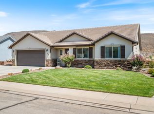 785 S Peachtree Dr, Toquerville, UT 84774