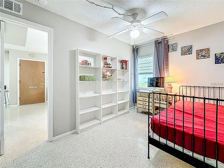 250 Rosery Rd NW #283 — Photo 11