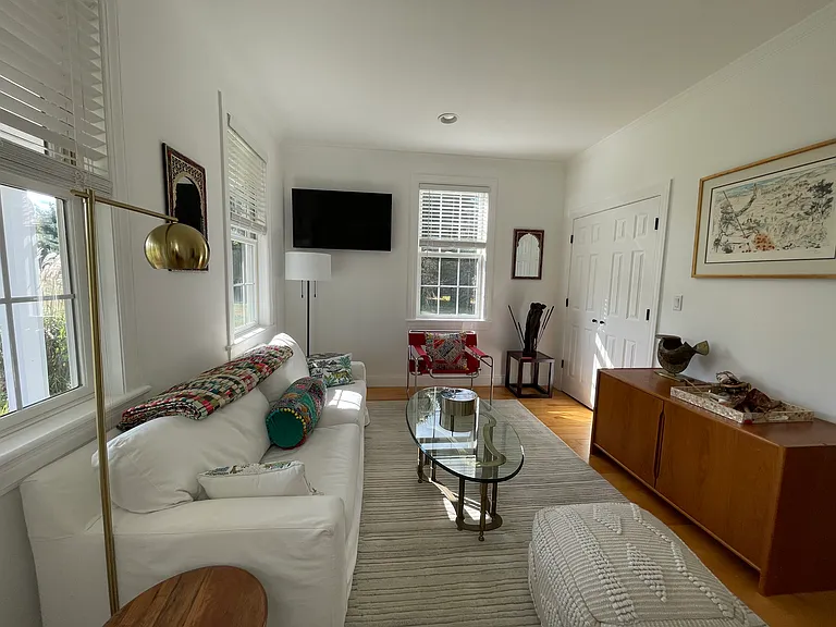 124 Egremont Plain Rd — Photo 5