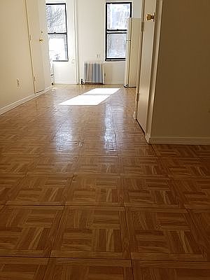 2nd image of 531 E 6th St APT D1