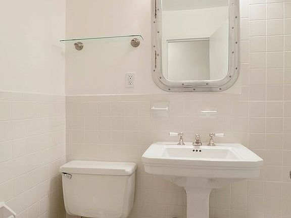 5th image of 43 W 16th St APT 4B