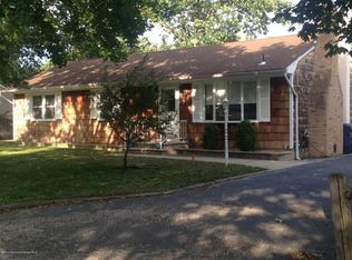 945 Anchor Ave, Beachwood, NJ