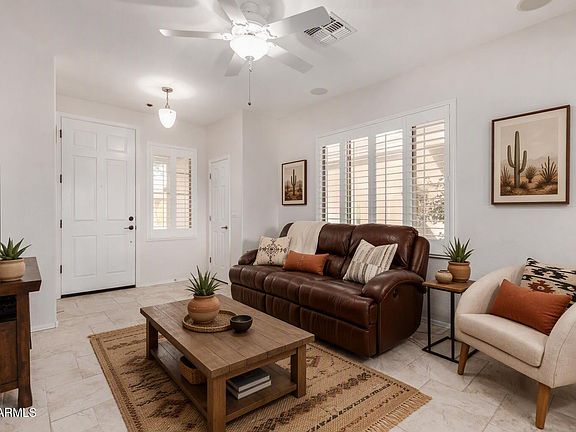 4th image of 1845 W OWENS Way