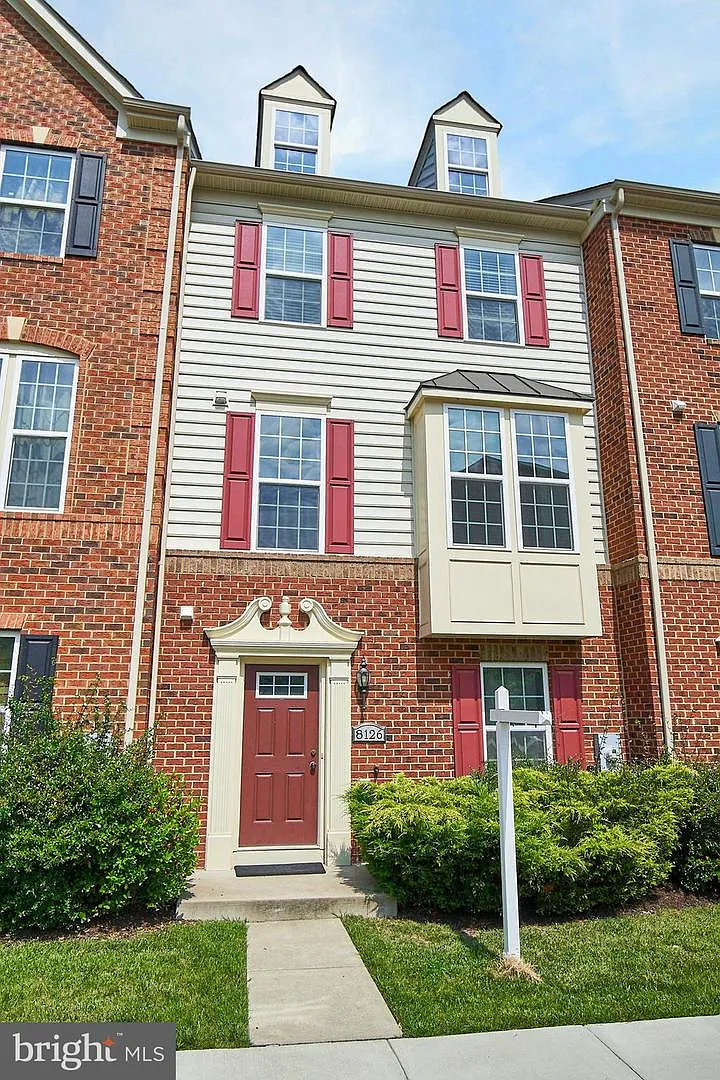 8126 S Channel Dr photo 1