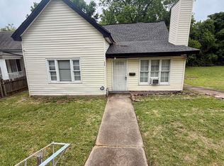 666 Woolfolk St, Macon, GA 31217