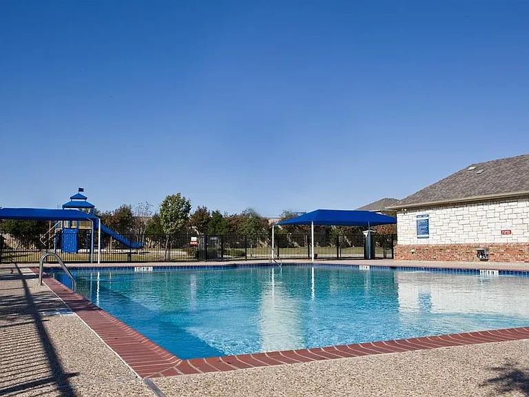 2793 Crescent Lake Dr — Photo 20