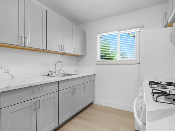 3142 Edison Ave APT 4, Sacramento, CA 95821