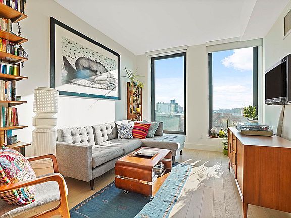 3rd image of 111 Montgomery St #8H