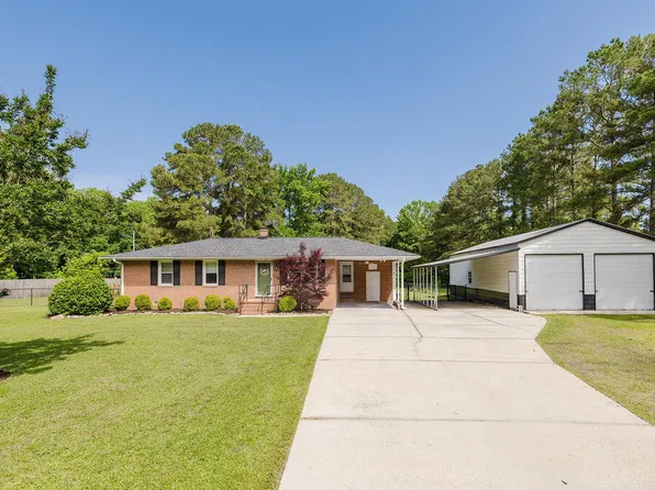 64 Red House Rd, Smithfield, NC 27577