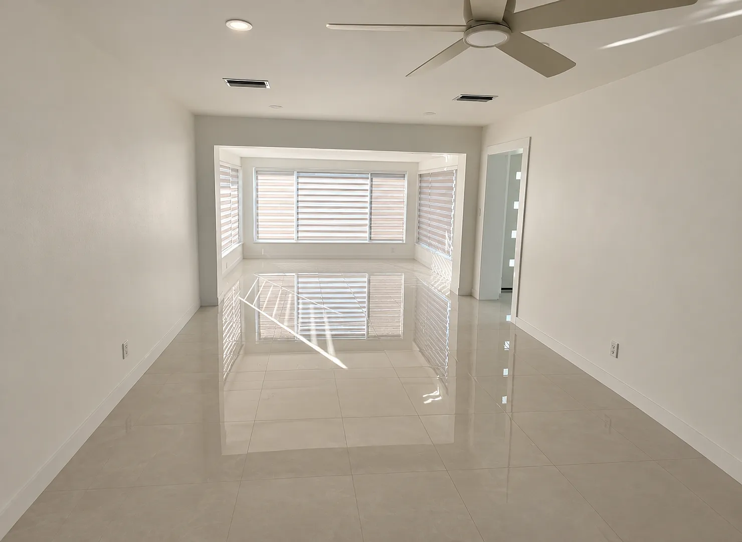 Beach Bungalow — Photo 4