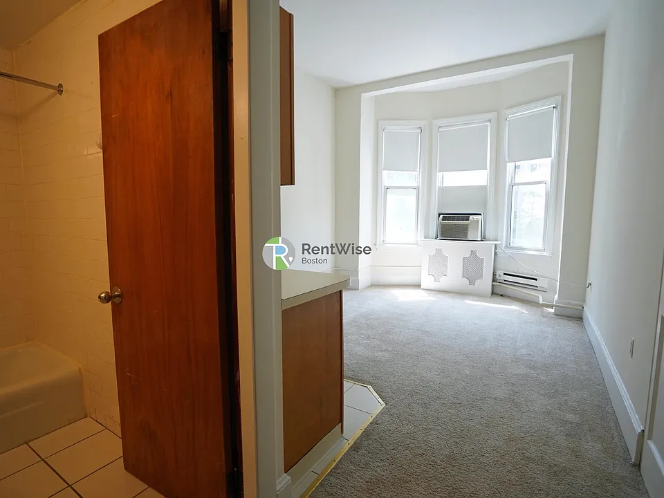 1223 Beacon St #105