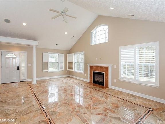 2nd image of 6950 Salon Cir