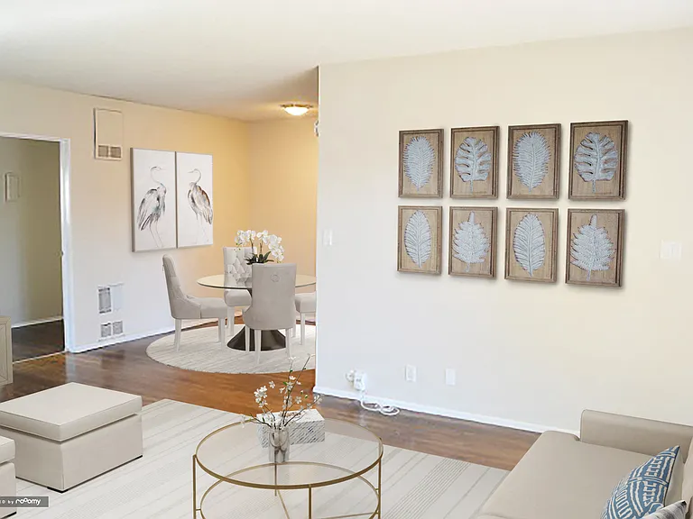 Madison Court Apartments — Photo 4