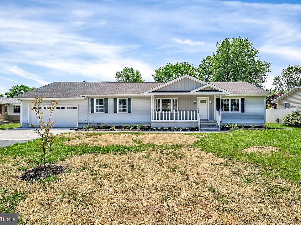 1st image of 34244 Beech Dr