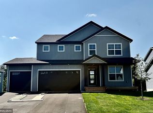1656 Meadows Drive St NE, East Bethel, MN 55011