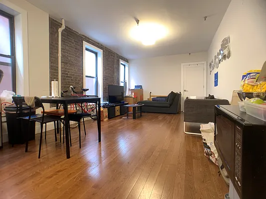 Rented by REAL New York | media 16