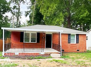 1720 Finchley Dr, Charlotte, NC 28215