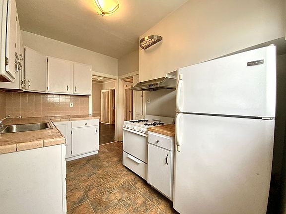 4th image of 1730 Hyde St APT 7