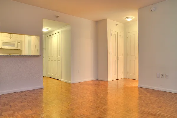 Rented by Addison Property Group | media 9