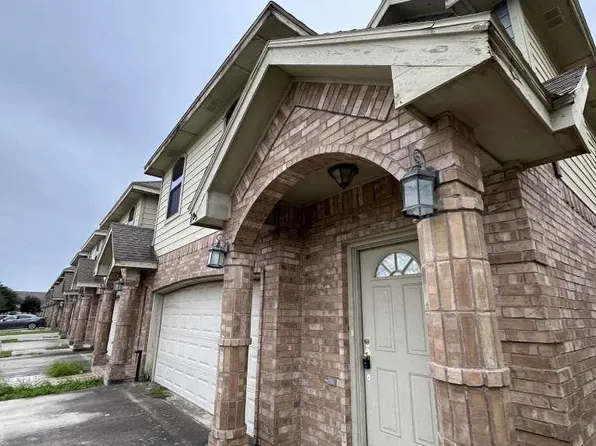 1033 Yellow Hammer St, Rio Grande City, TX 78582