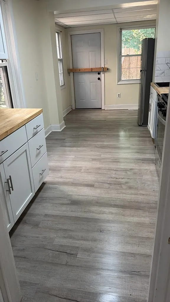 3 bed, 1200 sqft, $1,700 — Photo 2