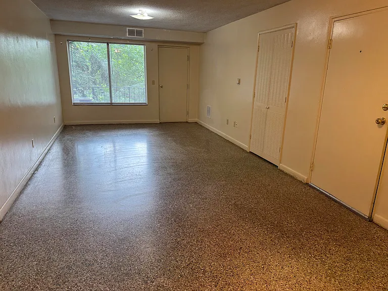 100 Ridge View Ln #8 — Photo 5