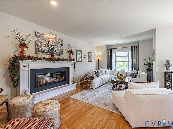 4th image of 3921 Liesfeld Pl