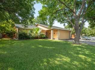 7001 E Meadow Bend Dr, Austin, TX 78724