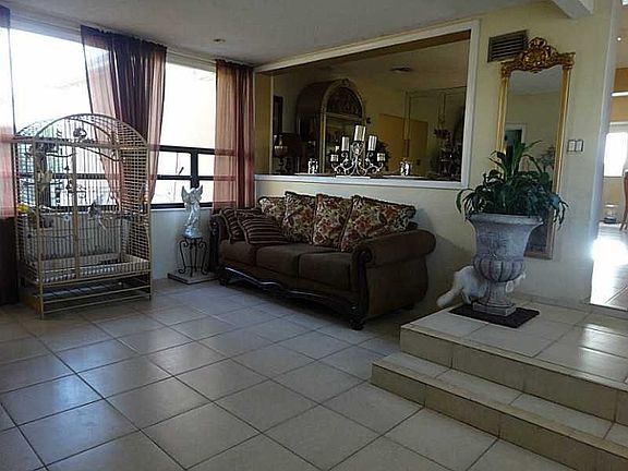 5th image of 1100 NE 155th St