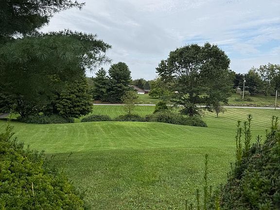 3rd image of 13250 Scott Rd