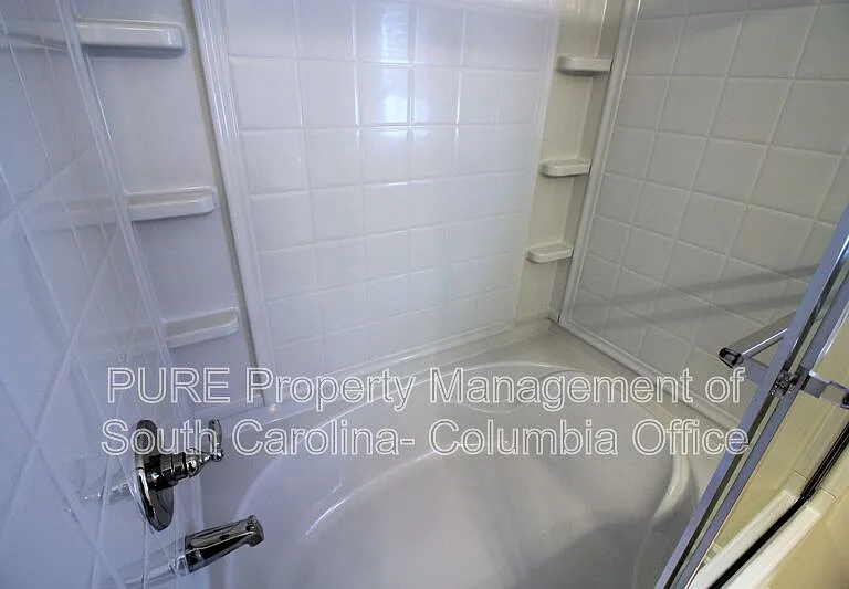 410 Finch Ln — Photo 28