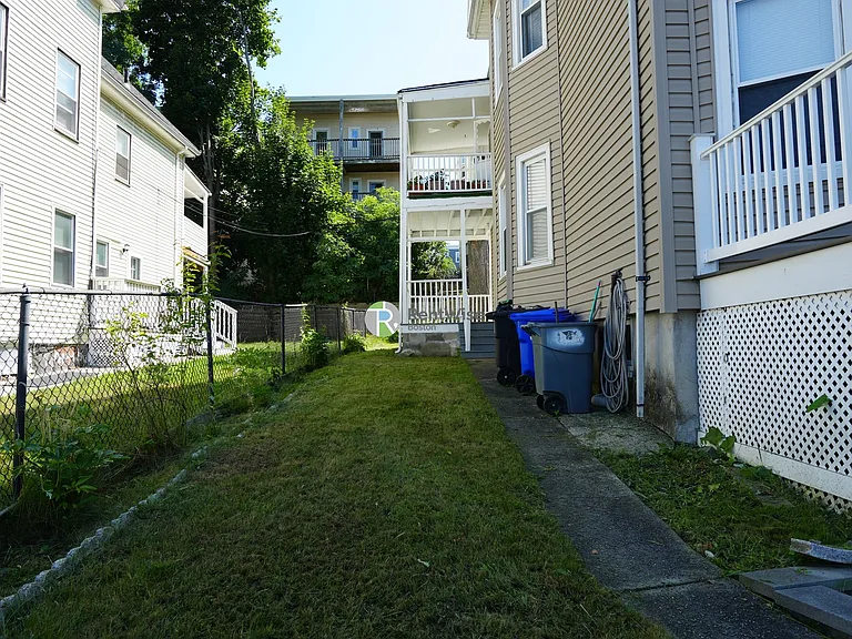 129 Draper St #1 — Photo 26
