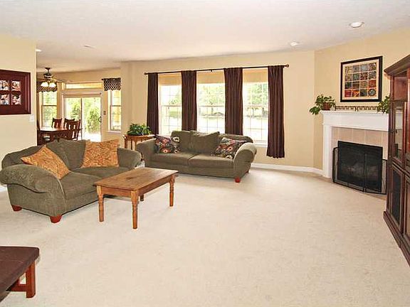 4th image of 20857 Winding Lake Dr W