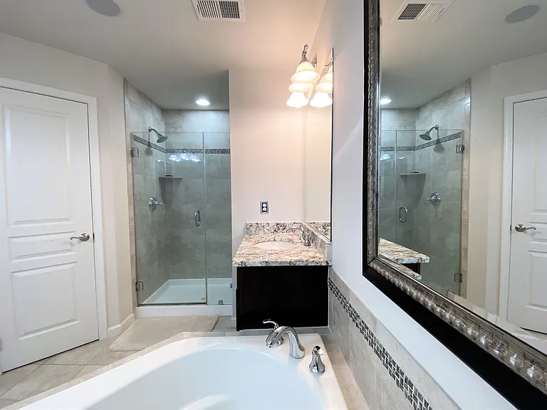 3321 S Kemper Rd — Photo 17
