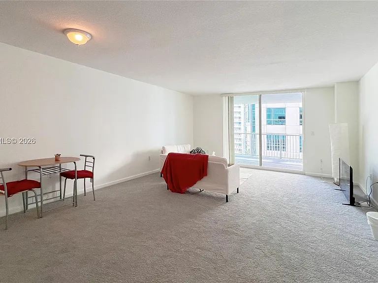 1200 Brickell Bay Dr #2814 — Photo 5