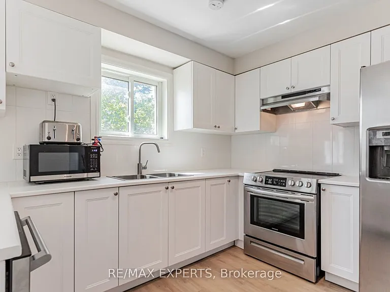 135 Livingstone St W #UPPER — Photo 10