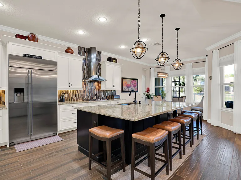 3920 Grassland Loop — Photo 8