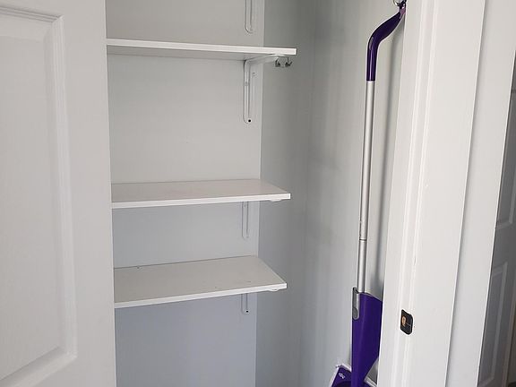 4th image of 35 Herrick St #35A