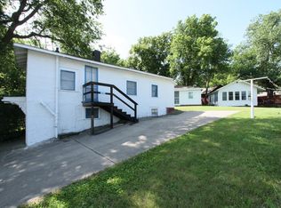 65 Katrina St, Arnolds Park, IA 51331