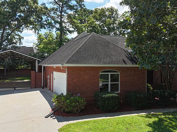 2nd image of 111 Charleston Ct