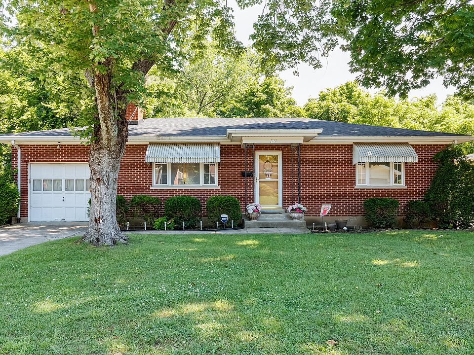 1st image of 10 Faye Dr
