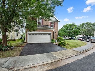 6721 Sycamore Park Dr, Haymarket, VA 20169