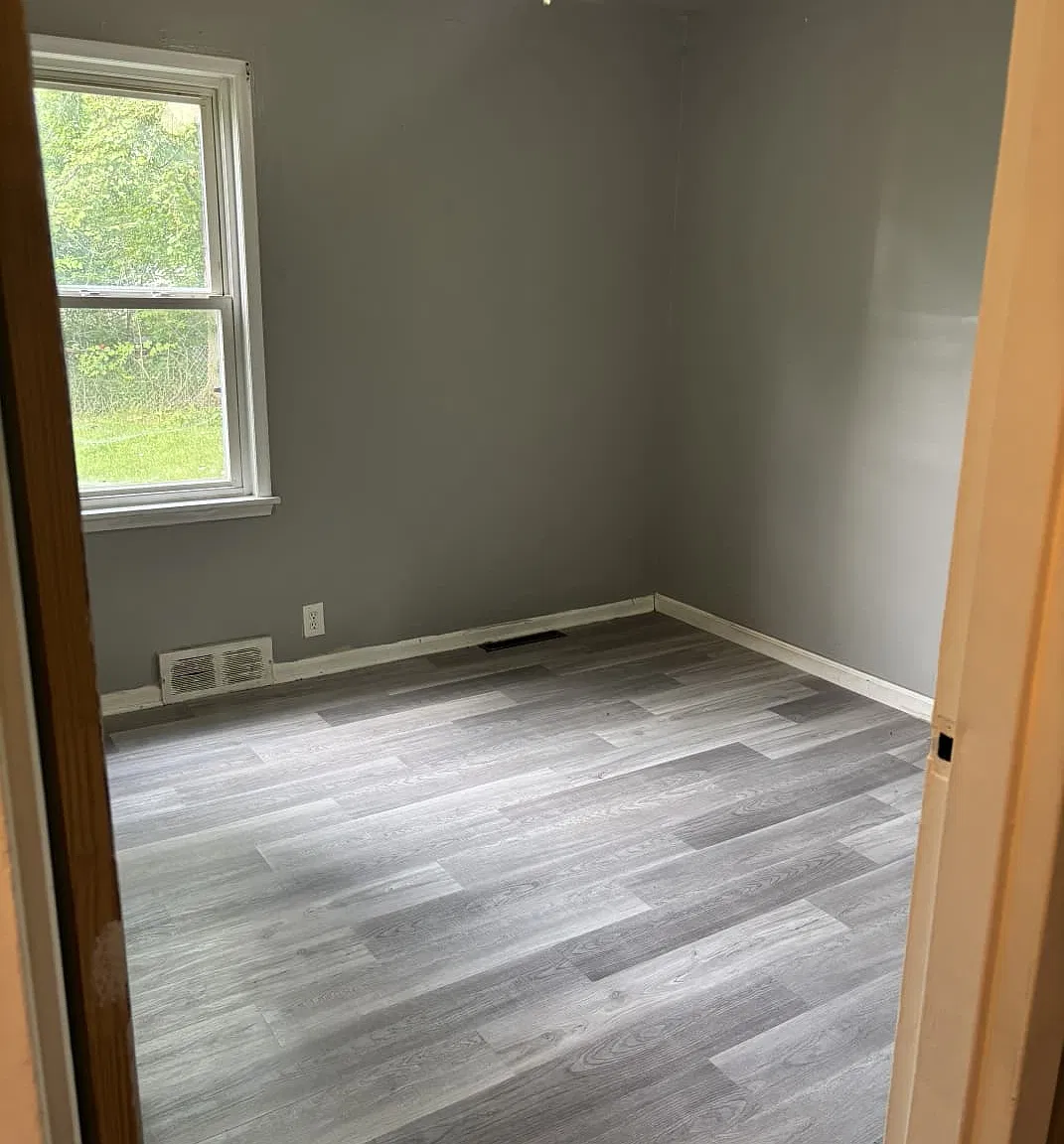 3 bed, 927 sqft, $850 — Photo 4