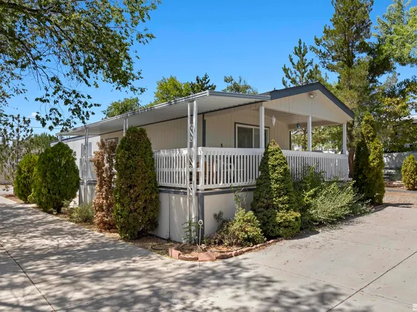 135 Guildwood Dr, Sun Valley, NV 89433