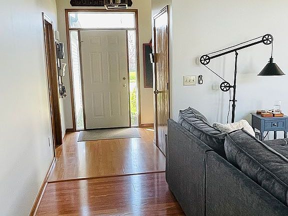 4th image of 5950 McIntyre Dr